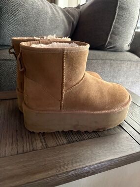 UGG Women's Mini Platform Boots